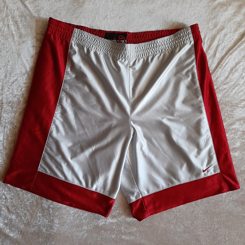 W44 Nike Reversible Mens Shorts Red Gray